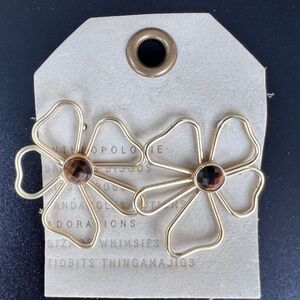 ANTHROPOLOGIE - Botanist Abroad Floral Earrings